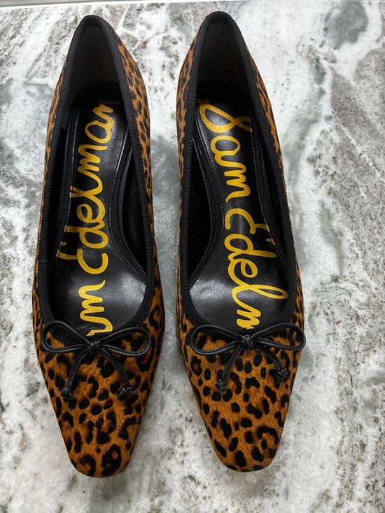 Sam Edelman Leopard Print Pointed Toe Flats in Brown and Black.